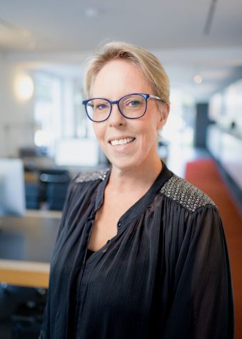 Anja Gräfin von Matuschka - CFO - Finanzsektor, interne Hausverwaltung- und Mietverwaltung, Ausbilderin und Office Managerin Anja Gräfin von Matuschka - CFO - Finanzsektor, interne Haus- und Mietverwaltung, Ausbilderin und Office Managerin